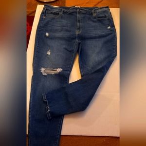 White Birch brand Dark Wash Distressed Skinny Jeans Women's size 3xl